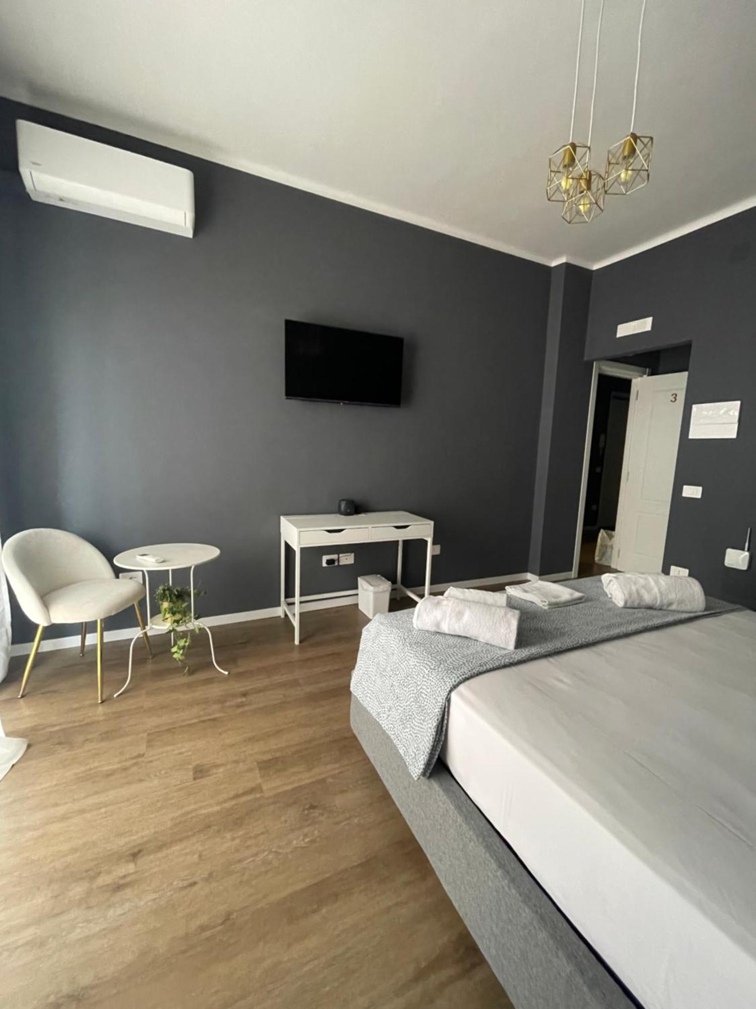 Isvi Bari Comfort Rooms Esterno foto